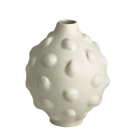 VASE // MATTE SATIN WHITE WITH SHELLS