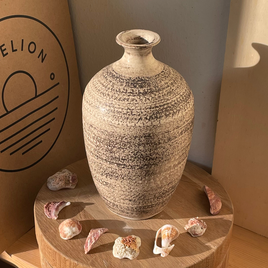 VASE BOTTLE // KANNA MANGANESE