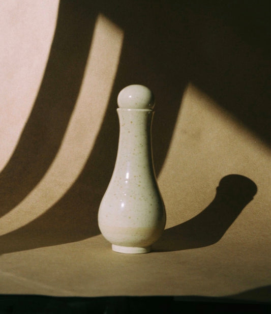 CARAFE // SPECKLED GLOSSY BEIGE