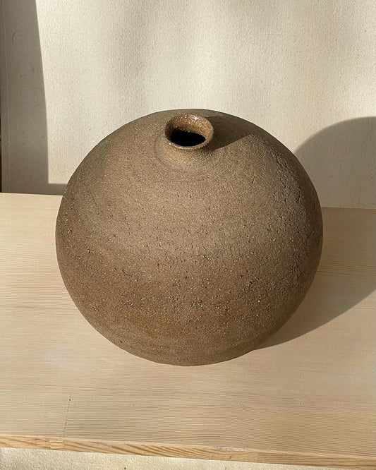VASE // ROUND RAW BROWN