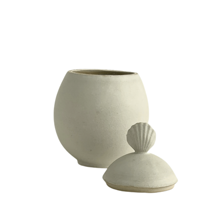 LIDDED JAR // QUEEN SCALLOP SATIN WHITE