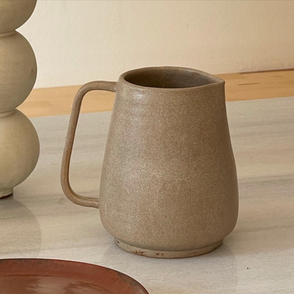 JUG // ASH STONE