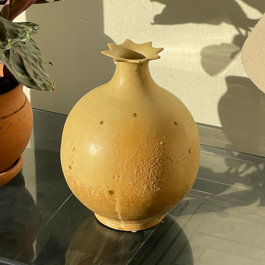 VASE // SUN LIP