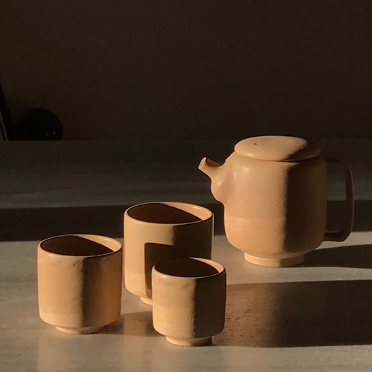 TEA CUP // SANDSTONE