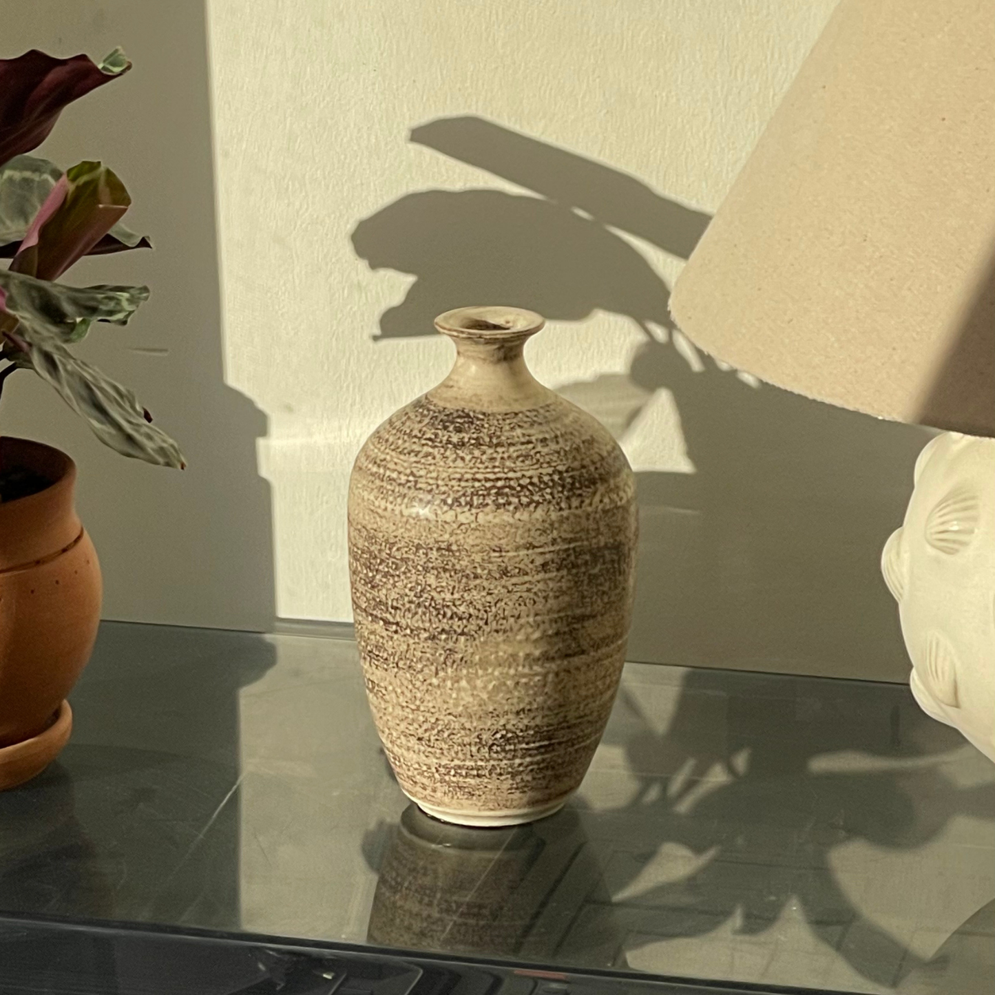 VASE BOTTLE // KANNA MANGANESE