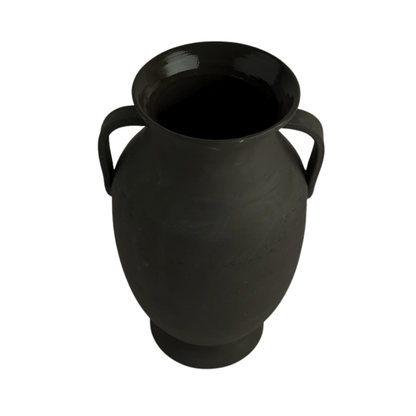 VASE // DARK AMPHORA