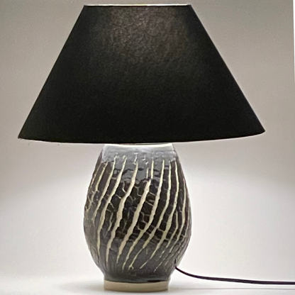 LAMP // CRACKED BLACK
