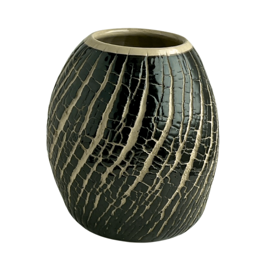 VESSEL // CRACKED BLACK WITH HEAVY DISTORTION