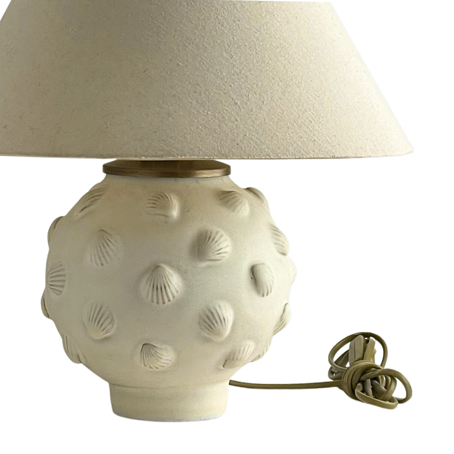 LAMP // CLAM WHITE WITH SHELLS